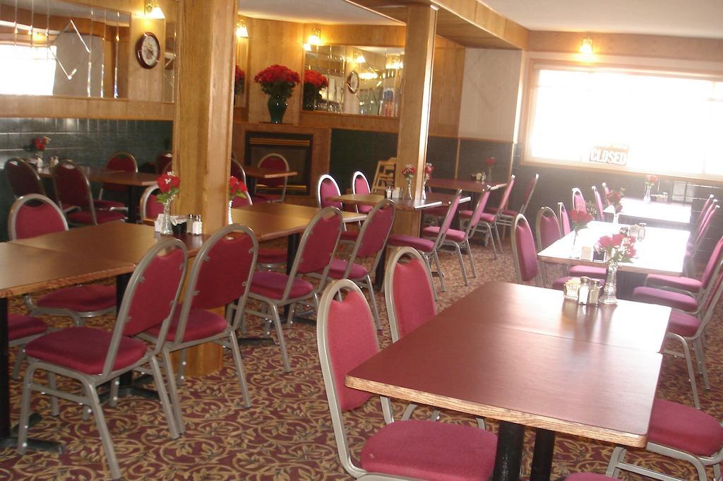 King'S Hotel & Motel By Elevate Rooms Shaunavon Экстерьер фото